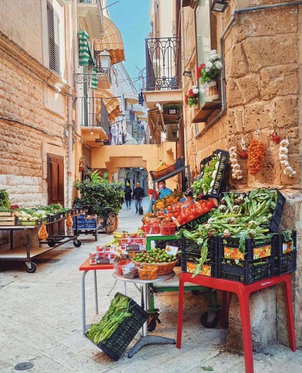 Cantovi Bari Exterior foto